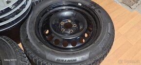 Predám zimnú sadu Ford Kuga 5x108 R17 235/55 R17 PIRELLI - 5