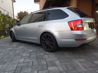 Škoda Octavia 3 Kombi 2.0 TDI 110kw - 5