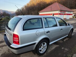 SKODA OCTAVIA 1.6i 74kw,PRVY MAJITEL199000KM - 5