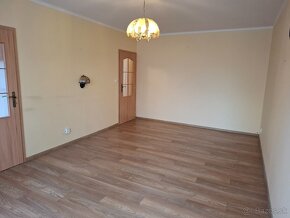 Veľký 3 izbový byt na ul M.R. Štefánika na prízemí, 88 m2 - 5