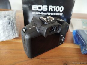 Nový Canon EOS R100 + RF-S18-45 mm IS STM Záruka do16.6.2026 - 5