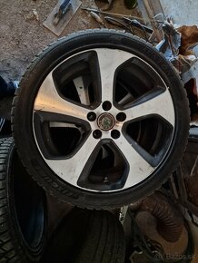 5x112 225/45r18 - 5