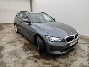 BMW  318d Touring - 5