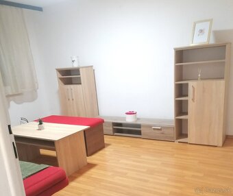 NA PRENÁJOM 2,5 izbový byt s balkónom - 5