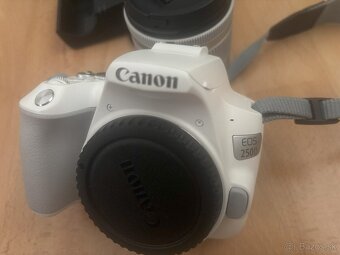 Canon EOS 250D - 5