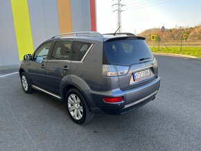 Mitsubishi Outlander 2.0 Di-D 4x4 7míst kůže - 5