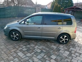 Volkswagen Touran 1,9Tdi Highline - 5