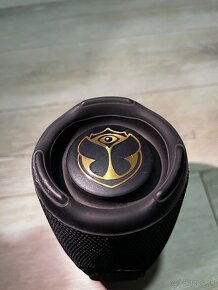 Bluetooth reproduktor JBL CHARGE 5 - Tomorrowland Edition - 5