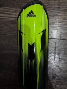 Adidas Messi10 Pro chrániče - 5