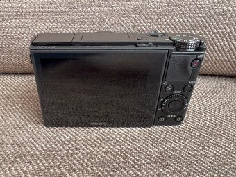 Sony Cyber-Shot DSC RX100 III - 5