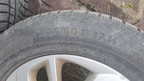 Hyundai Tucson - originálne disky so zimnými gumami 225/60 r - 5