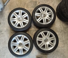 Predám alu disky 5x112 r17 volkswagen phoenix s letnými pneu - 5