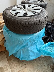 Kompletna sada pneumatik 205/60 R16 92H - 5