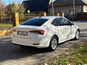 Škoda Octavia IV 1.5 TSI - 5