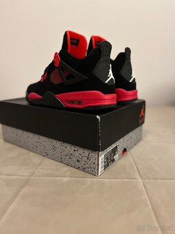 Jordan 4 Thunder Red - 5