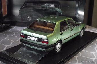 1:18 Fiat Croma - 5