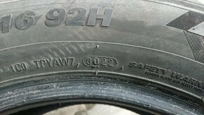 Predám zimné pneu r2022 205/60 r16 - 5