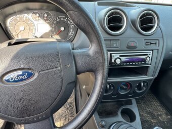 Ford Fiesta 1.3 - 5