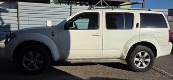 Nissan Pathfinder 2.5 dCi LE - 5