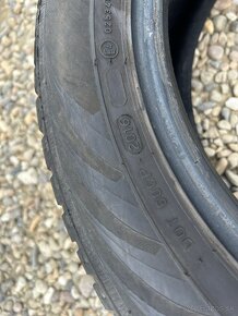 Nokian zimné 205/55r16 - 5