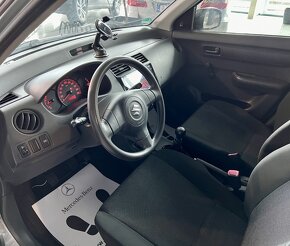 Suzuki Swift 1.3i Club - 5