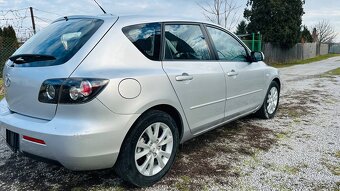 Mazda 3 Hatchback 1.6 - 5