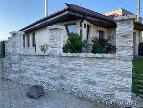 Betonové platne a stĺpy ,betonové ploty - 5