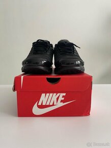 Nike Air Max Plus - Triple Black - 5