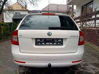 ŠKODA OCTAVIA COMBI II 2.0 TDI CR XENON MODEL 2013 - 5