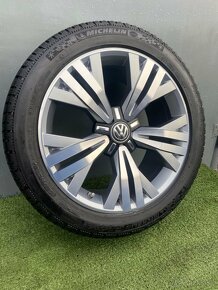 Orig.sada Passat Alltrack 245/45R18 100V - 5