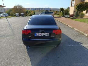 Audi A4 2.0 TDI QUATRO - 5