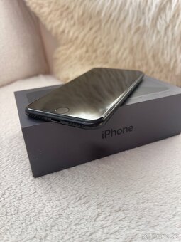 iPhone SE 2020 - 5