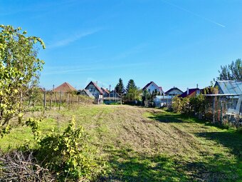 Krásny slnečný pozemok s gazdovským domom Vinohrady n… - 5