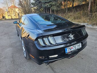 Ford Mustang 3.7L 2017 - 5