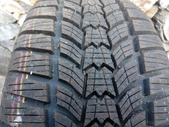 Sava Eskimo hp2 215/55r16 - 5