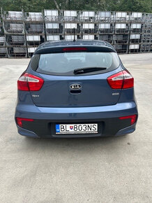 KIA RIO - 5