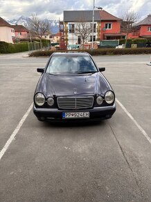 Mercedes E300 TD - 5