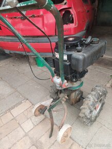 Predávam malotraktor Brigg Straton 8hp - 5