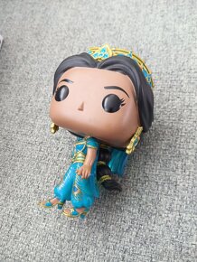 Postavička FUNKO Captain Marvel a princezná Jasmine - 5