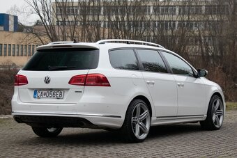 Volkswagen Passat Variant 2.0 TDI Highline 4MOTION R-Line - 5