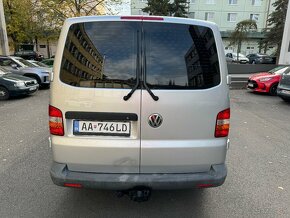 VW T5 Caravelle 2.5 TDI, 9-miestné - 5