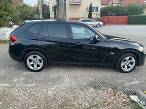 BMW X1 XDrive  20d E84 manuál - 5