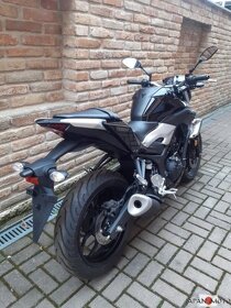 Motocykel Yamaha MT 03 - 5