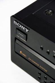 SONY CDP-CA8ES / prémiový CD prehrávač na 5CD - 5