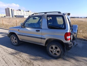 Mitsubishi Pajero 1.8 - 5