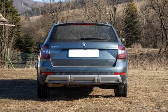 Škoda Octavia Combi 2.0 TDI Scout DSG 4x4 - 5