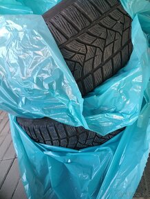 Zimné Dunlop a Semperit 215/60 r16 - 5