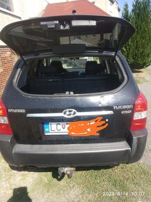 Hyundai Tucson diesel SUV 4x4 2l čierna farba - 5