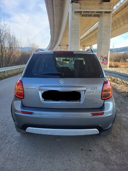 Suzuki SX4 - 5