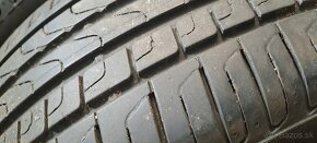 Predám 4ks pekné letné 215/55r17-94W Pirelli - 5